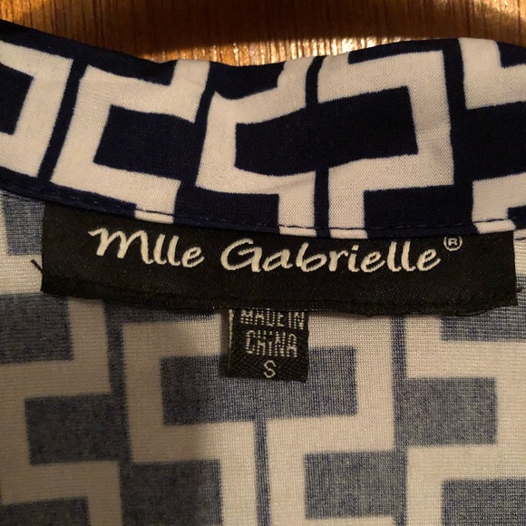 Dress by Mlle Gabrielle size small - Picture 2 of 4